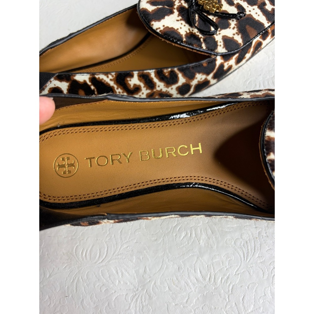 Tory Burch Charm Leopard Calf Hair Loafers Black Leather Trim Logo Bow Flats 8M‎ - Picture 9 of 10